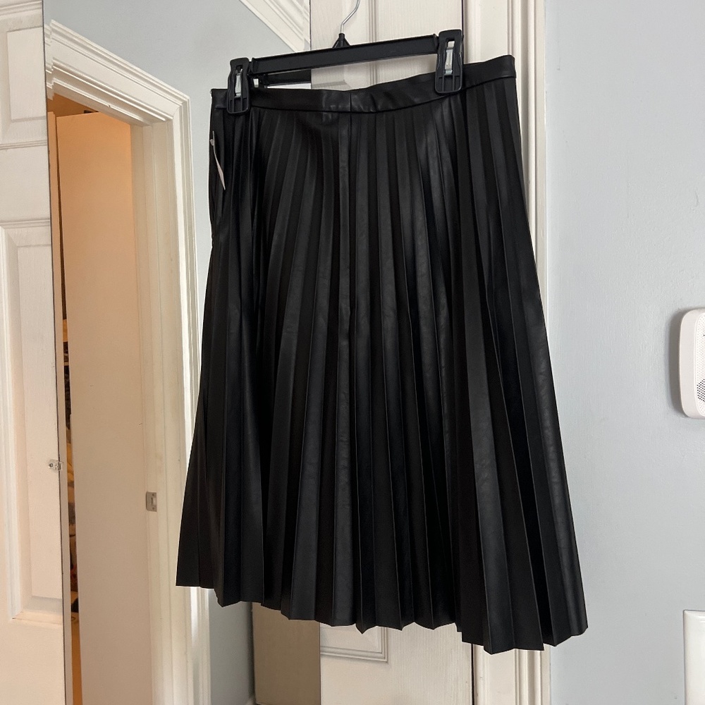 NWT JCrew faux leather black skirt 6 - midi length